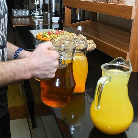 Olympavan Hotel Jerevan Eksteriør bilde