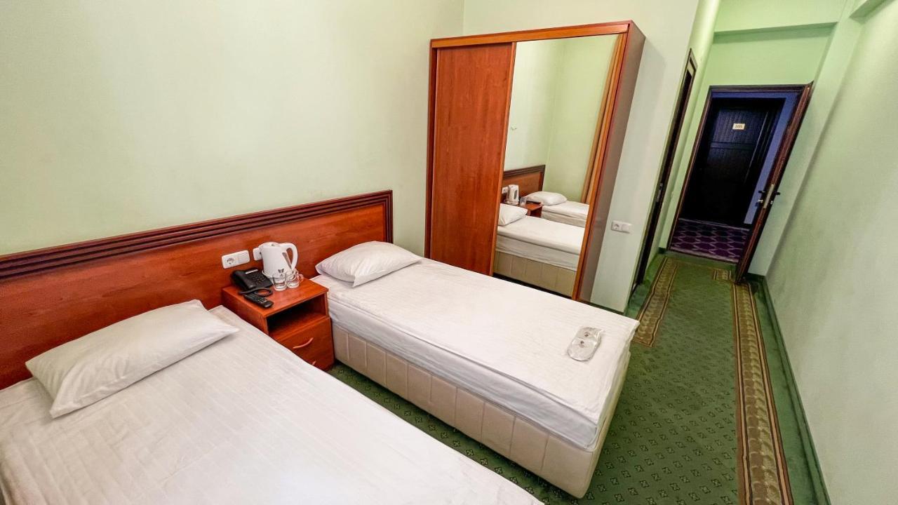 Olympavan Hotel Jerevan Eksteriør bilde