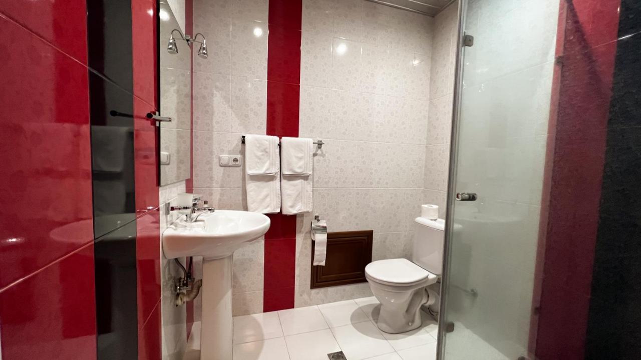 Olympavan Hotel Jerevan Eksteriør bilde